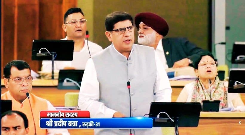 Raising Roorkee’s issues in the Assembly